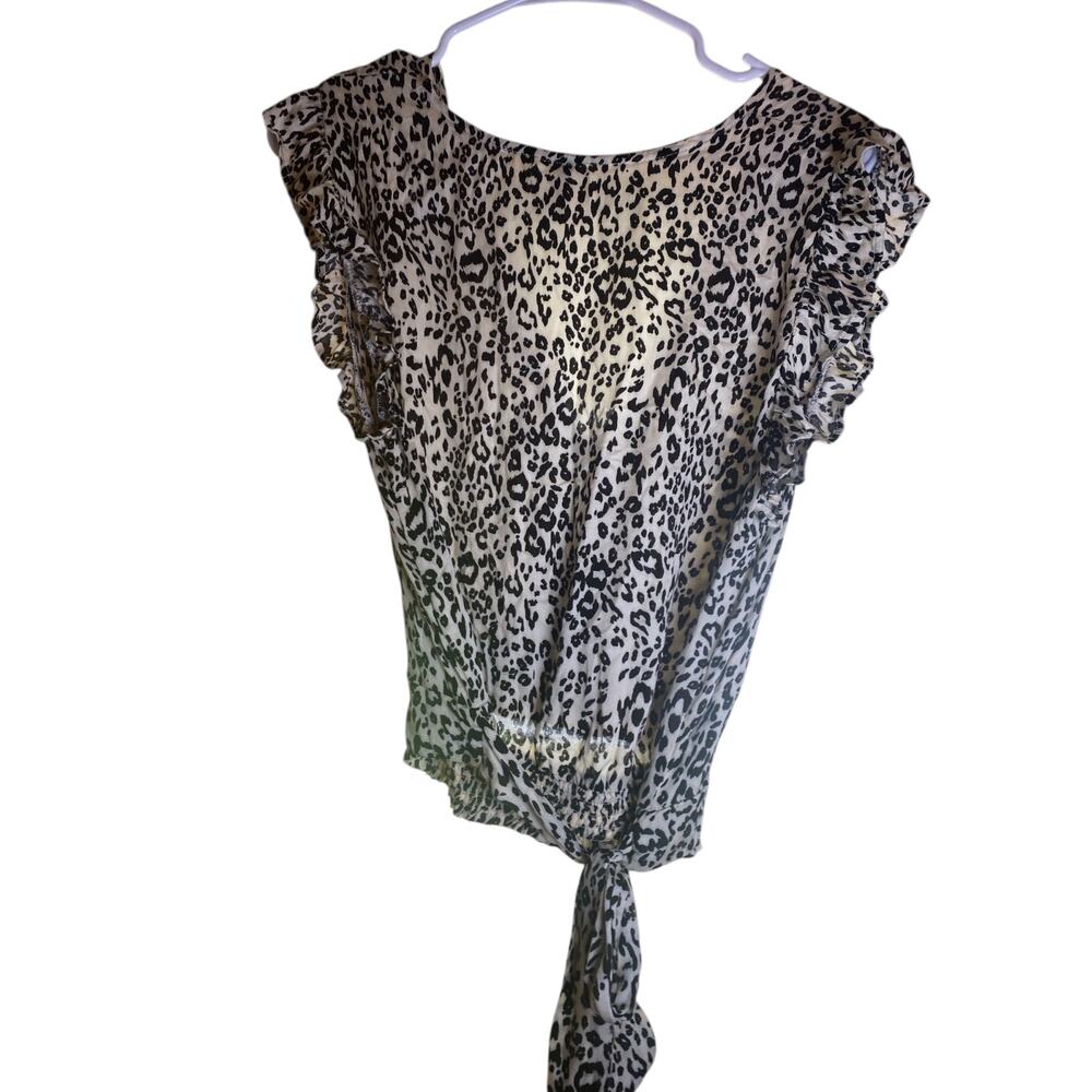 KnotSisters V-neck Cheetah Print blouse ruffle sleeves size L 100% Viscose - Picture 2 of 5